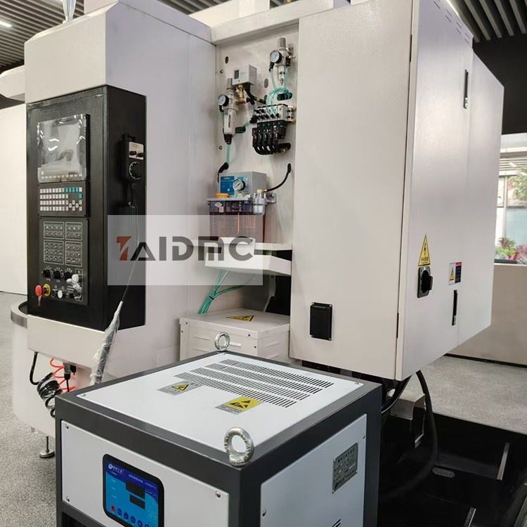 U500立式五轴加工中心